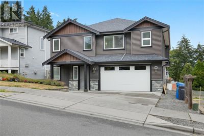 1727 Parhar Rd, House other with 6 bedrooms, 4 bathrooms and 4 parking in Nanaimo BC | Image 2