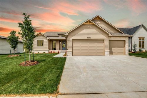 9646 W Cedar Ln, Maize, KS, 67101-8000 | Card Image