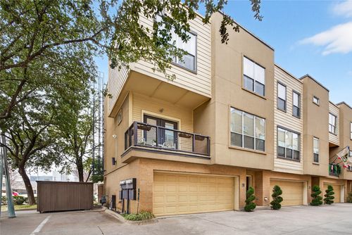 12-4050 Mckinney Ave, Dallas, TX, 75204-8203 | Card Image