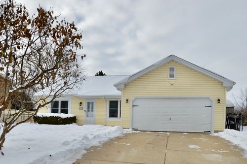 1014 Stonehedge Ct, Crystal Lake, IL, 60014-8373 | Card Image