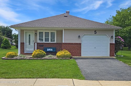 5 Martinique Drive, Toms River, NJ, 08757 | Card Image