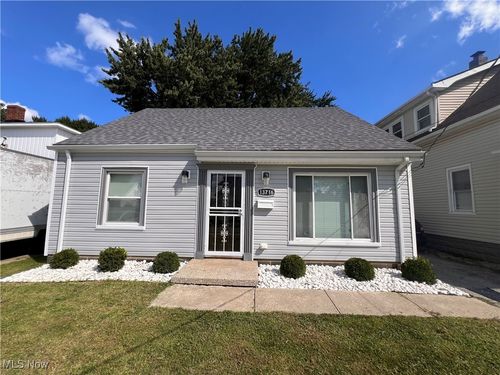 13716 Sprecher Ave, Cleveland, OH, 44135-5072 | Card Image
