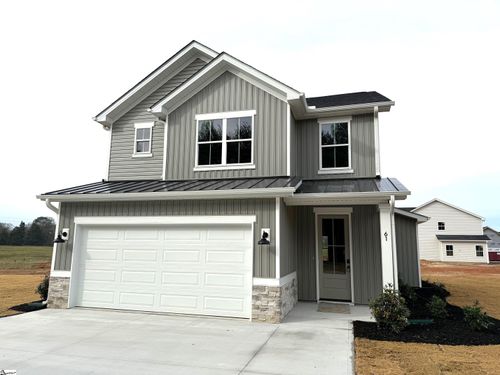 61 Henderson Rd, Gray Court, SC, 29645-3412 | Card Image