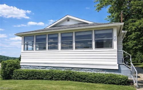 426 Queisner Ave, Lowellville, OH, 44436-1144 | Card Image