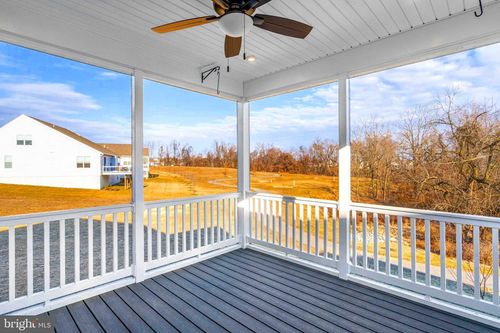 761 Honey Locust Rd, MIDDLETOWN, DE, 19709-7704 | Card Image