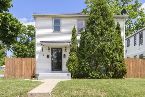 5976-5974 N 37th Street, Milwaukee, WI, 53209 | Card Image