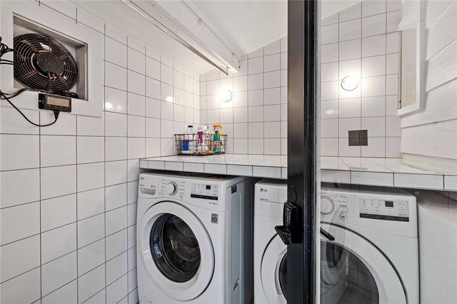 503 E Live Oak St, House other with 3 bedrooms, 1 bathrooms and 2 parking in Austin TX | Image 17