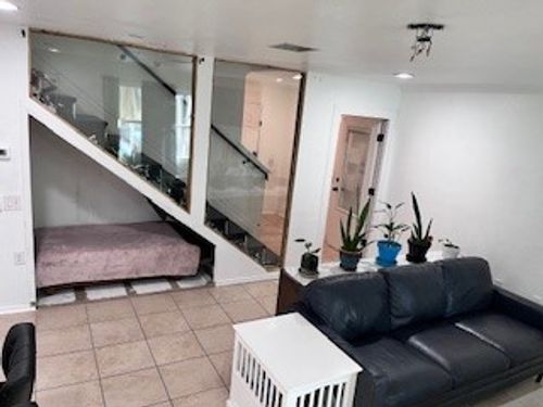 1404 Anise Dr, Austin, TX, 78741-7526 | Card Image