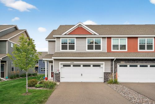 11205 Balsam Pointe Trl, Dayton, MN, 55327-3101 | Card Image