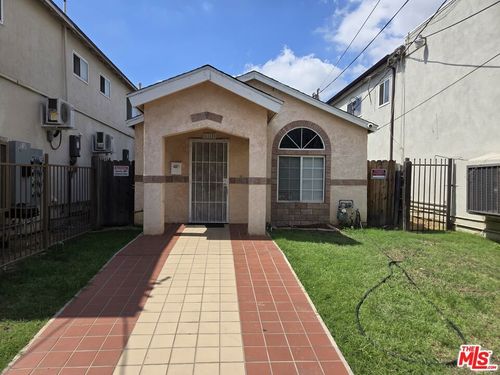 6165 Linden Ave, Long Beach, CA, 90802-5005 | Card Image