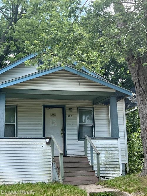 802 E Russell Ave, Flint, MI, 48505-2222 | Card Image