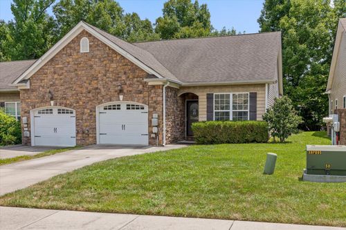 7648 Magnolia Leaf Ln, Chattanooga, TN, 37421-2730 | Card Image