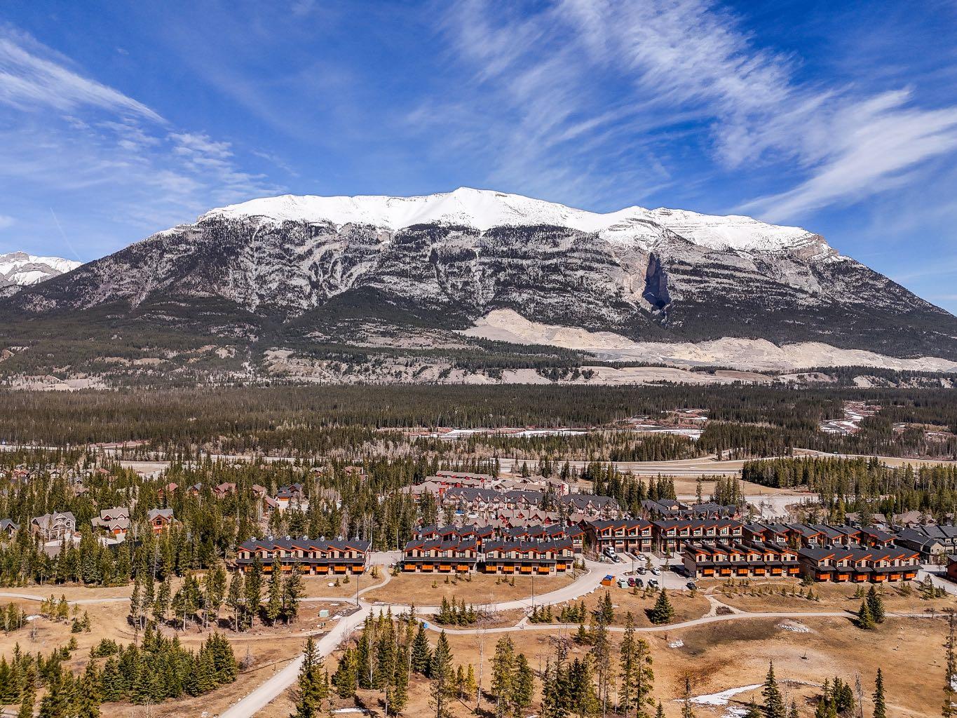 158 Hubman Landing, Home with 4 bedrooms, 3 bathrooms and 4 parking in Canmore AB | Image 41