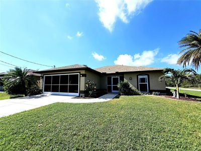 110 Byron Court, House other with 3 bedrooms, 2 bathrooms and null parking in ROTONDA WEST FL | Image 2