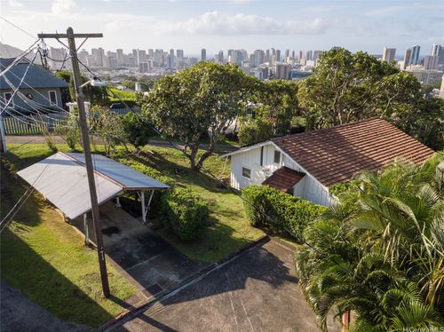 2085 Makiki Place, Honolulu, HI, 96822 | Card Image