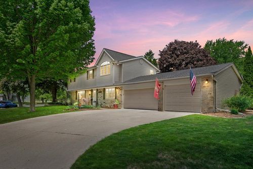 N93W6240 Arbor Drive, Cedarburg, WI, 53012 | Card Image