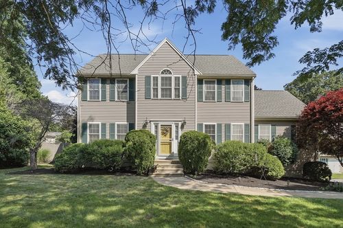 7 Zachary Ln, Franklin, MA, 02038-2484 | Card Image