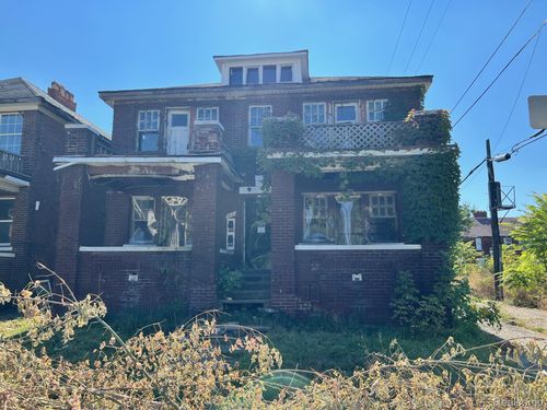 3465 Wager St, Detroit, MI, 48206-1827 | Card Image