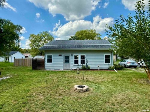 711 8th St, Colona, IL, 61241-9625 | Card Image