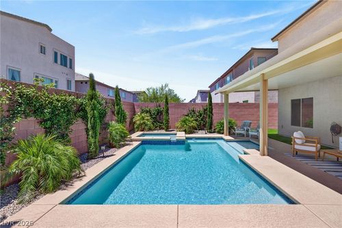 6525 Twin Brooks Ave, Las Vegas, NV, 89139-7250 | Card Image