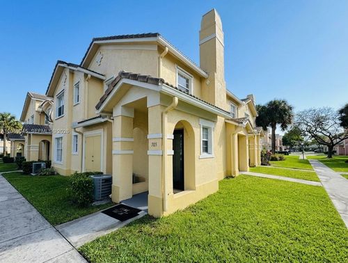 705-705 Belmont Ln, North Lauderdale, FL, 33068-4271 | Card Image