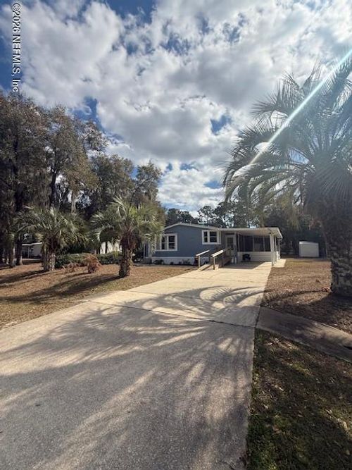302 Sportsman Dr, Welaka, FL, 32193-3457 | Card Image