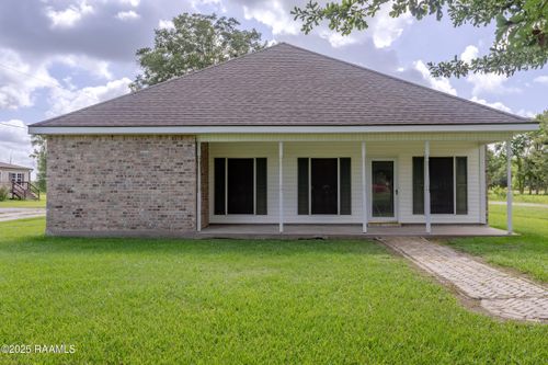 115 Burton Sonnier Ln, Rayne, LA, 70578-7761 | Card Image