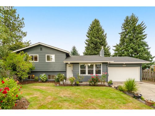 660 Se 37th Ave, Hillsboro, OR, 97123 | Card Image