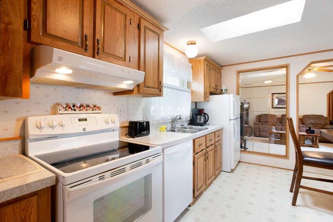 197 - 99 Arbour Lake Road Nw, House other with 3 bedrooms, 2 bathrooms and 2 parking in Calgary AB | Image 13