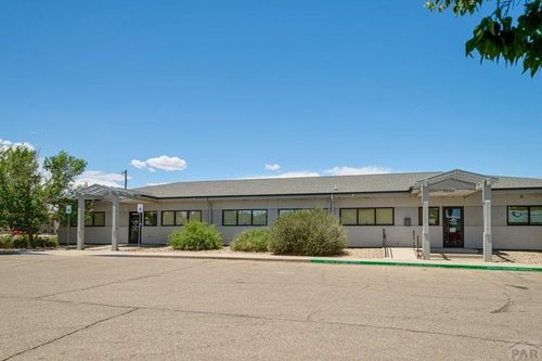 2045 & 2047 Columbia Dr, Pueblo, CO, 81005-3279 | Card Image