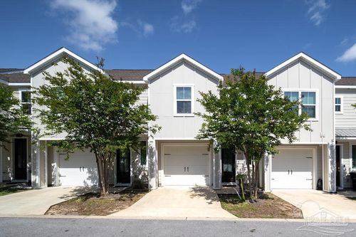 266 Junction Ave, Pensacola, FL, 32502-4755 | Card Image