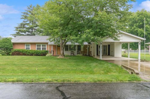 586 Forest Lake Dr, Wilmington, OH, 45177-1016 | Card Image