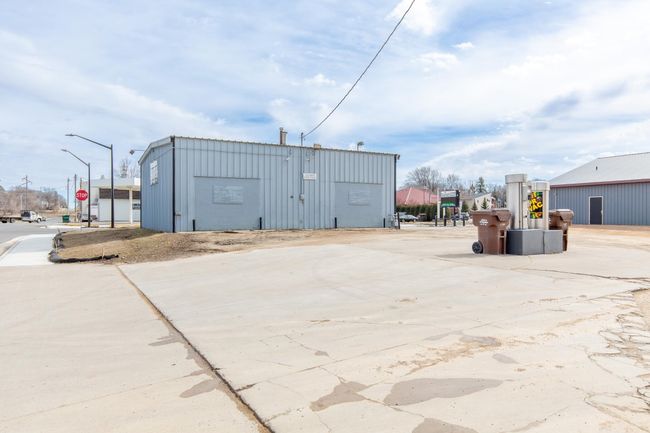 410 4 Th St Nw, Home with 0 bedrooms, 0 bathrooms and null parking in Montgomery MN | Image 15
