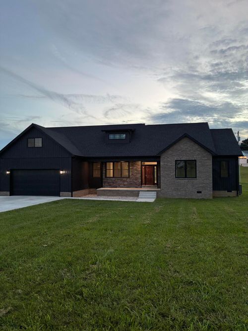 911 Milward Drive, Harrodsburg, KY, 40330 | Card Image
