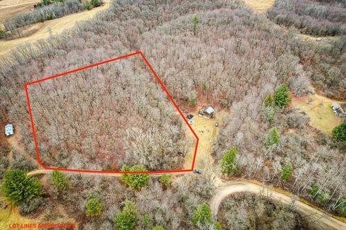 W10456 Whippoorwill Ln, ELROY, WI, 53929-8926 | Card Image