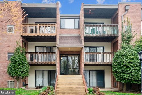 204-10724 West Dr, FAIRFAX, VA, 22030-4276 | Card Image