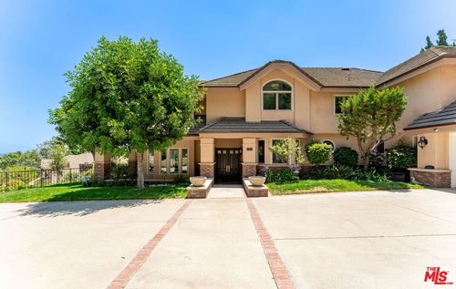 1432 Rutherford Dr, Pasadena, CA, 91103-2772 | Card Image