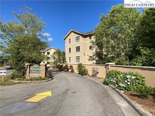 apt-302-140 Gateway Dr, Boone, NC, 28607-5867 | Card Image
