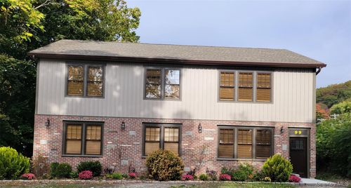 99 Mountain Ave, Highland Fls, NY, 10928 | Card Image