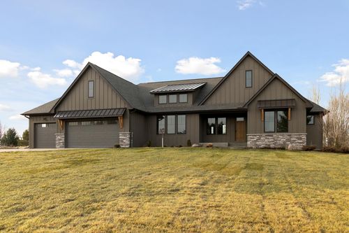 745 Mount Curve Ct, Hudson, WI, 54016 | Card Image