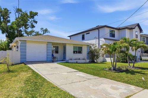 7205 S West Shore Blvd, Tampa, FL, 33616-2726 | Card Image