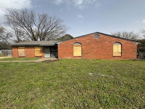1198 Canary Ln, Memphis, TN, 38109-3566 | Card Image