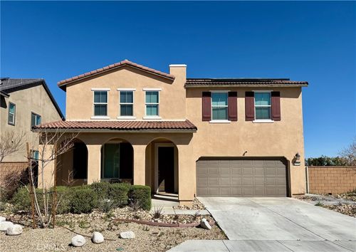 12686 Alveda St, Victorville, CA, 92394-9556 | Card Image