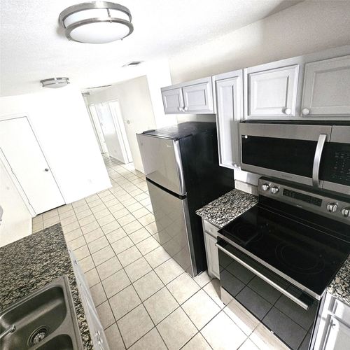 2839 Avenue J, Fort Worth, TX, 76105-3044 | Card Image