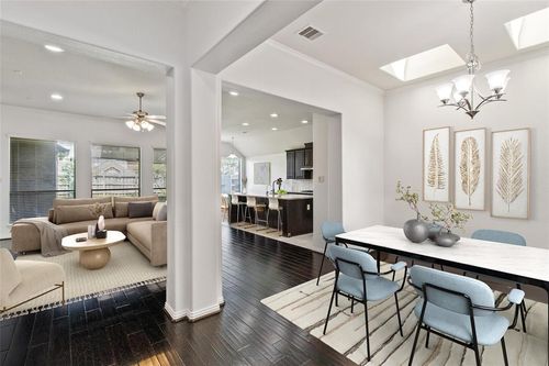 2211 Ascot Ln, Sugar Land, TX, 77479-6686 | Card Image