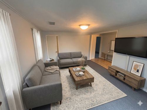 2-124 39th Ave N, Nashville, TN, 37209-4930 | Card Image