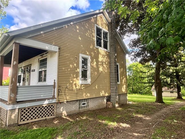 1713 W 8 Th St, House other with 3 bedrooms, 2 bathrooms and null parking in Patterson Hts PA | Image 5