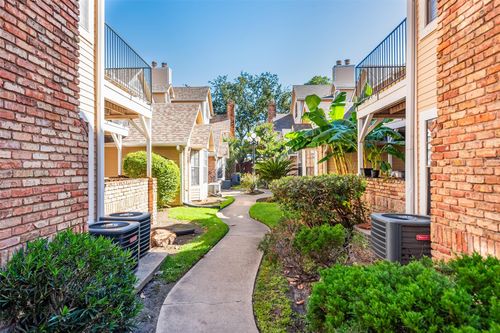 apt-2051-2300 Old Spanish Trl, Houston, TX, 77054-2142 | Card Image