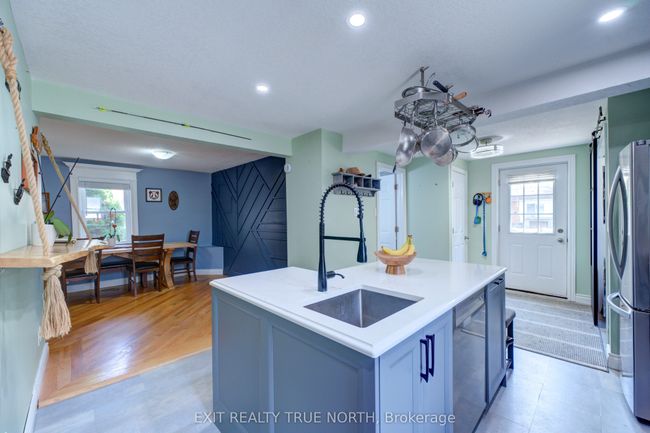 42 Graham Ave, House other with 3 bedrooms, 2 bathrooms and 2 parking in Brantford ON | Image 6