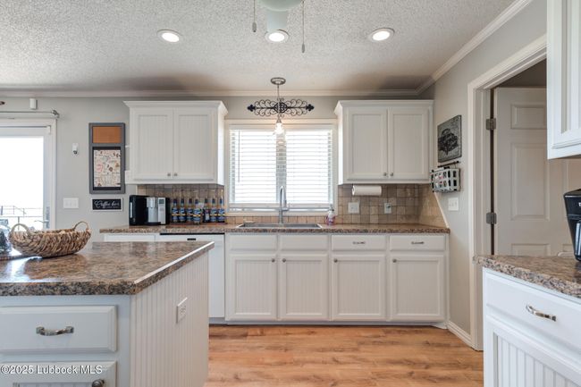 2647 N Highway 788, House other with 3 bedrooms, 2 bathrooms and null parking in Plainview TX | Image 19